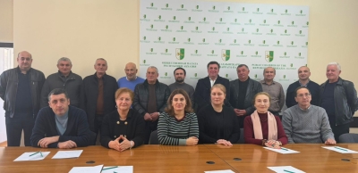 Встреча с членами политической партии "Амцахара"