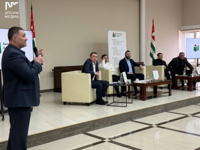 Председатель Народной партии Абхазии Шамиль Адзинба призывает политические силы республики определиться с переходом к новой избирательной системе.