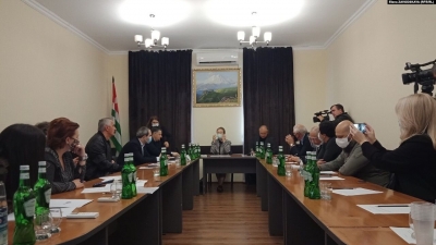 В Общественной палате прошла встреча с мэром Сухума Бесланом Эшба.