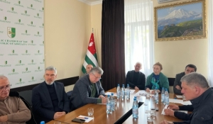 Очередные слушания с представителями общественных организаций