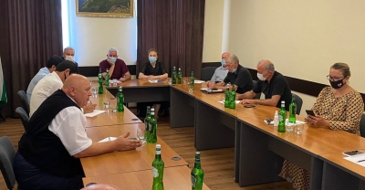 Представители "АРУАА" встретились с членами Общественной палаты