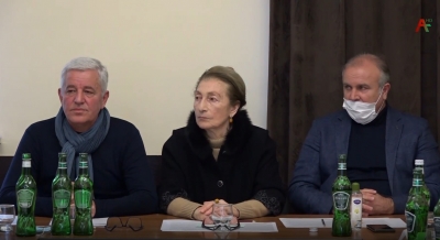 В общественной палате состоялась встреча представителей политической партии «Амцахара» и общественной организации ветеранов войны «Аруаа».